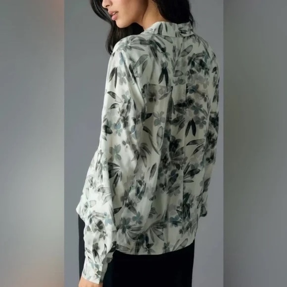 CLOTH & STONE - by Anthropologie One-Pocket Buttondown Shirt in Medium Size - Picture 9 of 9